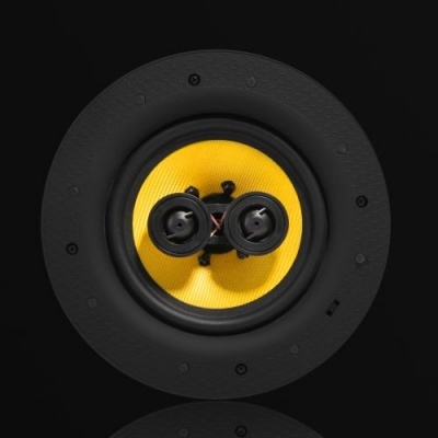 coluna de som embutida com cone amarelo e aro preto