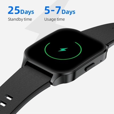 Relógio inteligente preto a carregar com texto sobre autonomia