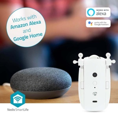 Coluna inteligente cinza escuro e dispositivo branco com texto compatibilidade Alexa e Google Home