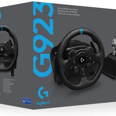 Embalagem do volante de corrida Logitech G923 TrueForce com pedais, preto e azul.