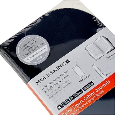 Caderno Moleskine Smart Cahier Journals com capa preta e texto promocional na faixa branca e laranja