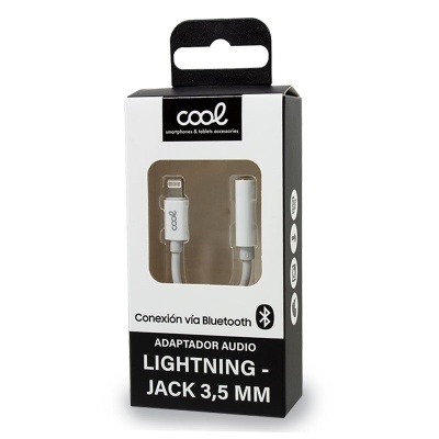 Adaptador áudio Lightning para jack 3,5 mm da marca Cool em embalagem