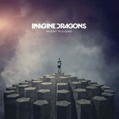 Capa do álbum Night Visions de Imagine Dragons com figura humana em pilares hexagonais
