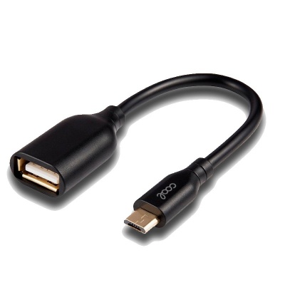 Cabo adaptador USB OTG preto com conector micro USB e USB fêmea