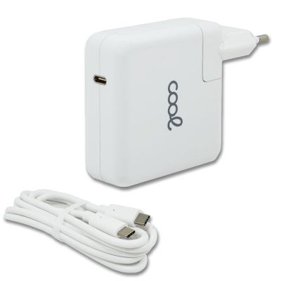 Carregador de parede branco com cabo USB-C e marca cool
