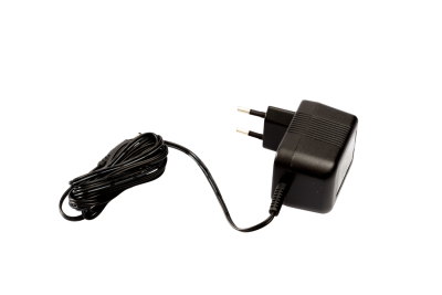 Adaptador de corrente preto com ficha de dois pinos e cabo