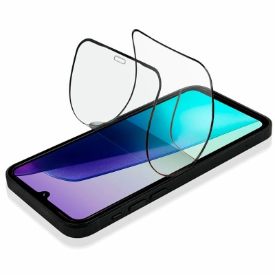 Smartphone com duas películas protetoras transparentes sobre o ecrã