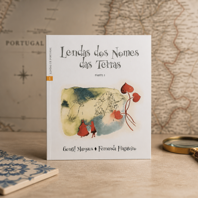 Capa de livro Lendas dos Nomes das Terras PARTE I com ilustrações coloridas, em cima de mesa com azulejo e lupa, fundo mapa de Portugal.