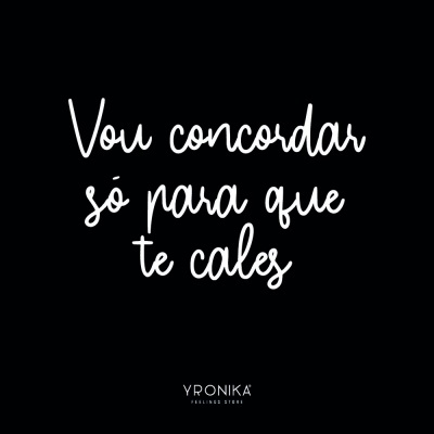 Texto em branco sobre fundo preto com frase e assinatura da marca