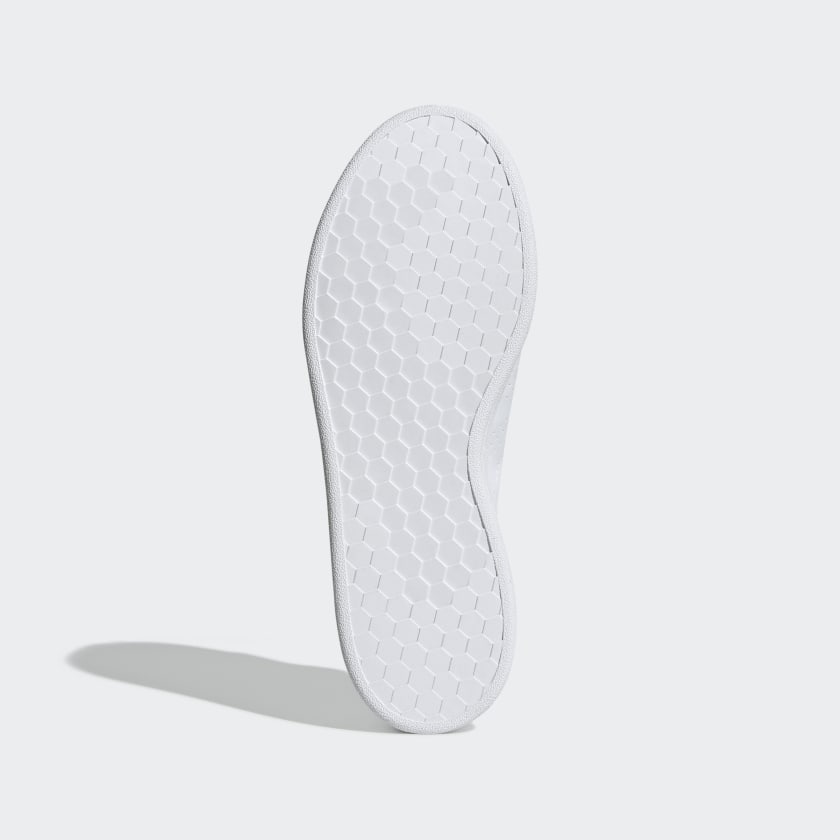 Sola de sapato branca com padrão hexagonal antiderrapante
