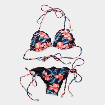 Biquíni de duas peças floral com alças e ornamentos metálicos