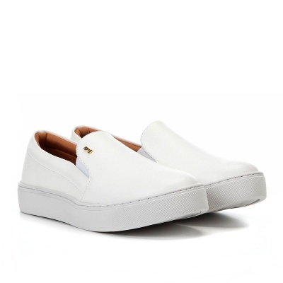 https://www.zanini.store/product/slip-on-santa-lolla-logo-feminino-branco