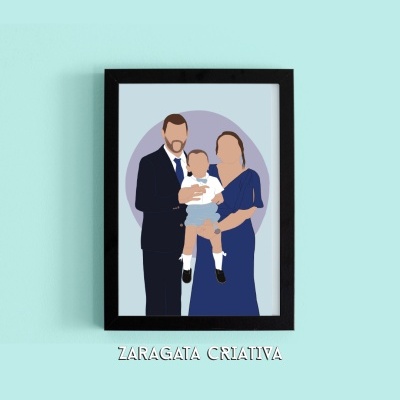 Moldura preta com ilustração digital de família contra parede azul e texto ZARAGATA CRIATIVA