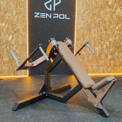 Banco de exercício ajustável em metal preto e castanho com texto ZEN POL