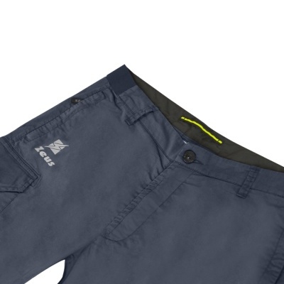 Calças azuis escuras com bolso e logotipo Zeus