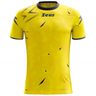Camiseta desportiva amarela com padrões geométricos e texto Zeus