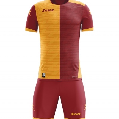 Conjunto desportivo amarelo e vermelho com o logotipo Zeus impresso