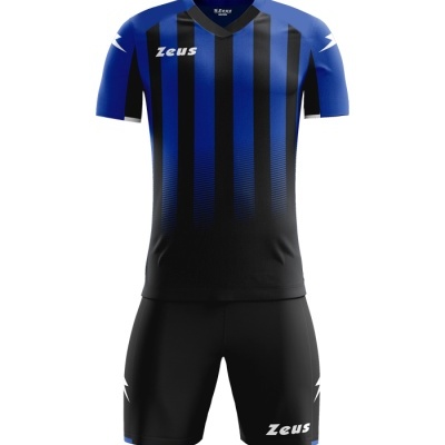 Conjunto de roupa desportiva azul e preta com logos 'Zeus'