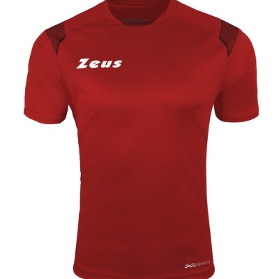 T-shirt desportiva vermelha com detalhes escuros e texto 'Zeus'