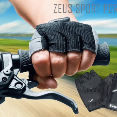 Luvas de ciclismo pretas com almofadas em gel segurando guiador de bicicleta em paisagem