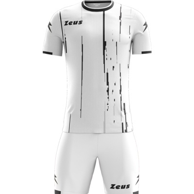 Conjunto de equipamento desportivo branco com detalhes pretos e marca Zeus