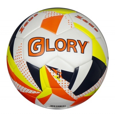 Bola de futebol branca com padrões geométricos coloridos e texto GLORY