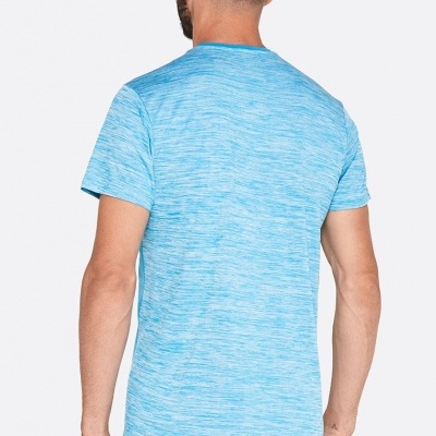 T-shirt azul claro mesclado manga curta vista de costas