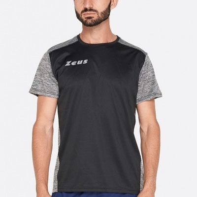 T-shirt desportiva preta com mangas cinza com o texto Zeus no peito