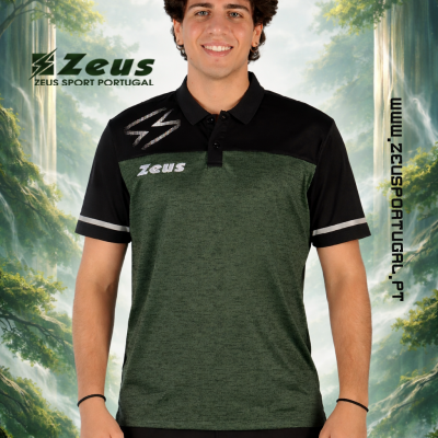Polo desportivo verde e preto Zeus com logo e texto em branco mostrado por modelo masculino