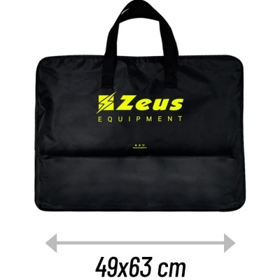 Bolsa preta com texto amarelo Zeus EQUIPMENT e medida 49x63 cm