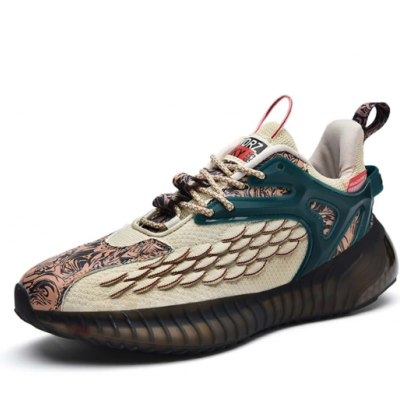 Sapatilha desportiva bege e castanha com detalhes em verde e sola preta