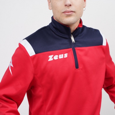 Sweatshirt vermelha e azul com palavra 'Zeus' no peito