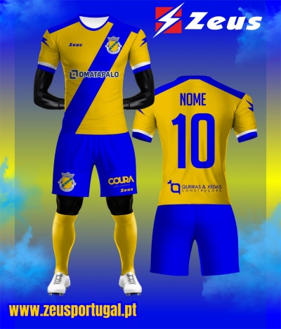 Equipamento desportivo completo amarelo e azul com número 10 e nome, logos Zeus e patrocinadores.