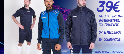 Três homens com fatos de treino Zeus Sport Portugal em preto e azul com texto promocional