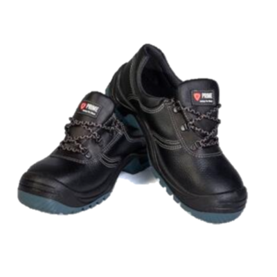 Sapatos de segurança pretos com sola cinza e etiquetas PRONE